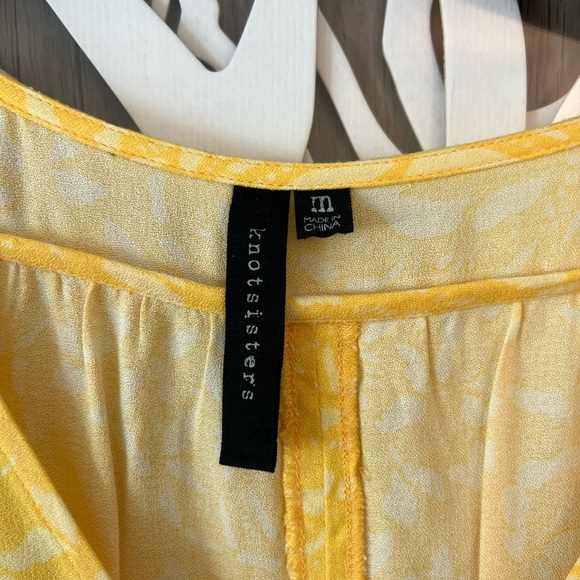 Women’s Yellow Button Up Dress Size M - Picture 5 of 7